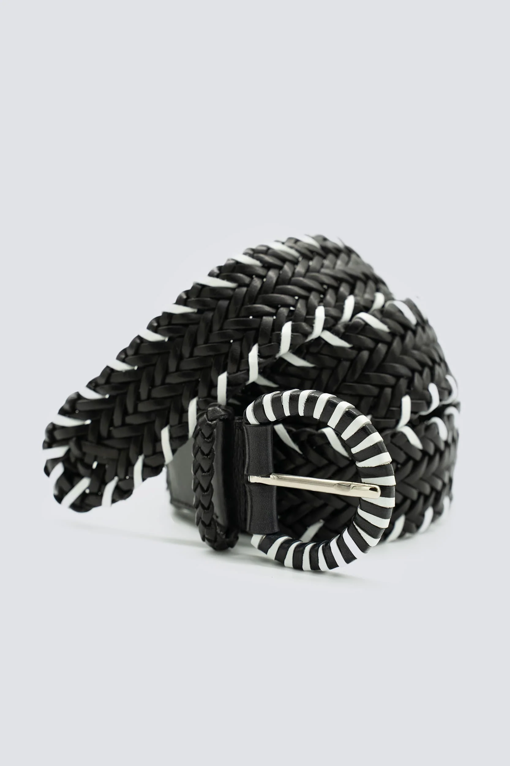 16 Ply Handwoven Belt Black/White - Image 4