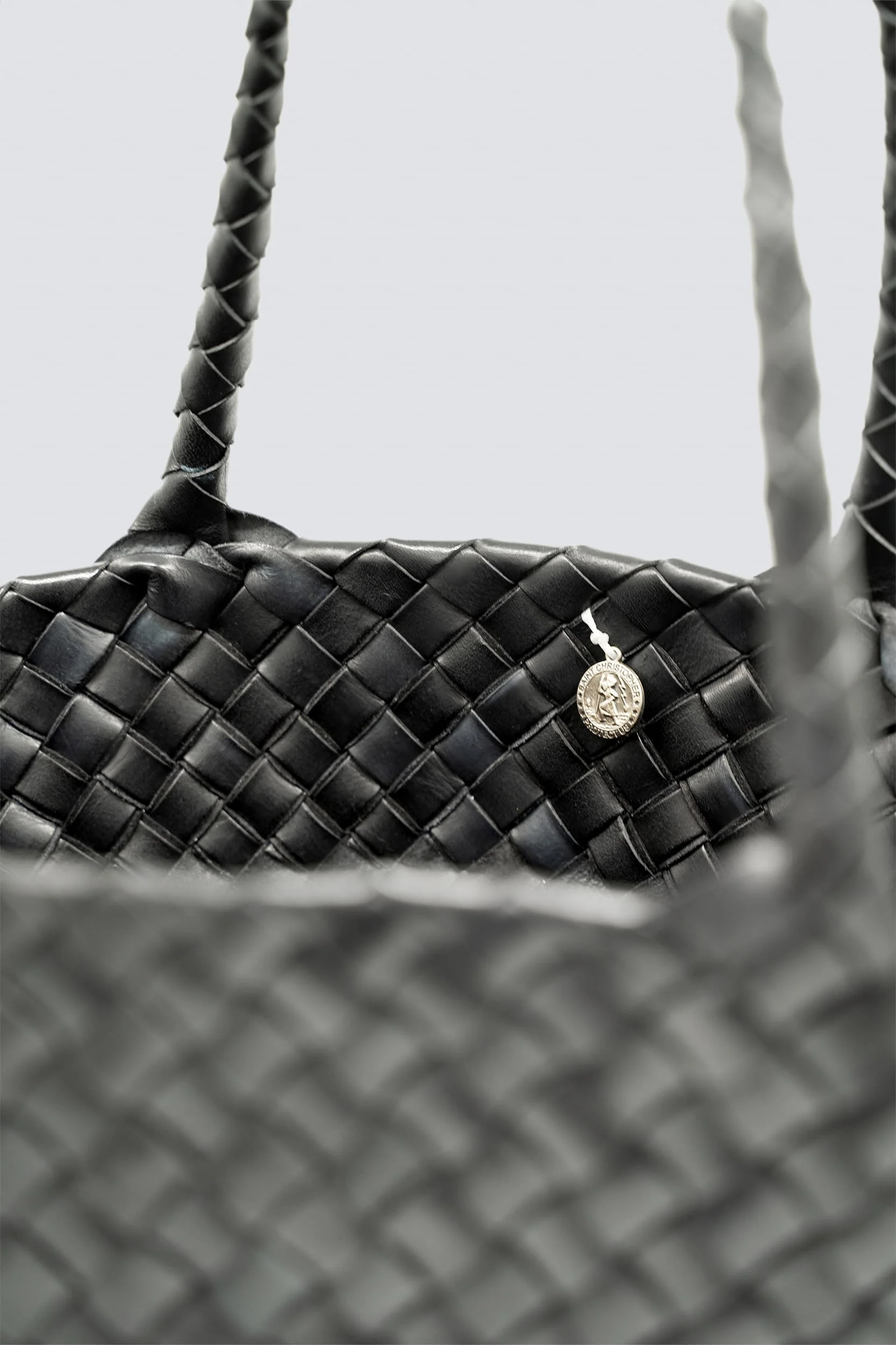 Egola Black - Image 3
