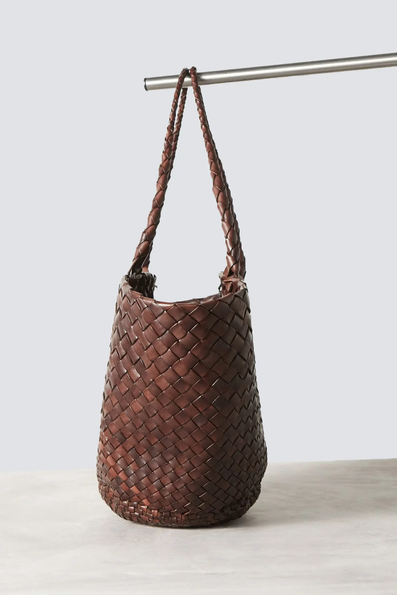 Egola Dark Brown - Image 4